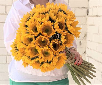 Букет из 35 подсолнухов